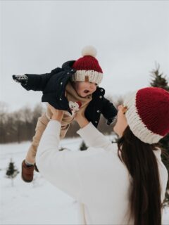Snow has officially fallen in Stowe and it looks like we’ve got even more on the way. If you’ve been dreaming of snowy photos, now is the perfect time to sneak them in before the temps really drop. I still have a few openings for my holiday mini-sessions this Saturday and next, and the tree farm is looking so magical right now. If you want to grab a spot, visit the second link in my bio. 

#stowevt #vermontphotographer #stowefamilyphotographer #vtphotographer #vermontfamilies #holidayminisessions #christmasminis #stowemountains #stowewinter #familyphotosession #stowelocal