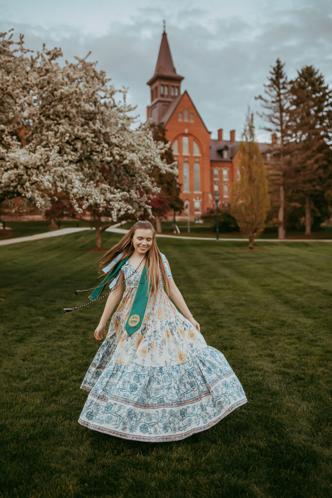 University of Vermont graduation photo session